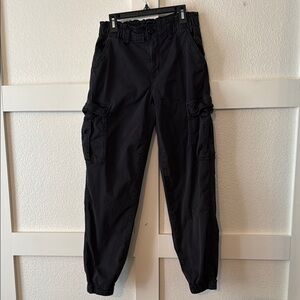 American Eagle black cargo pants size 2